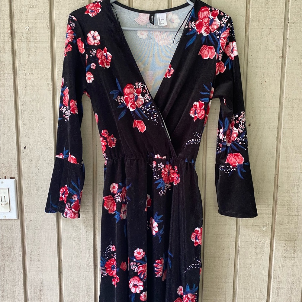 H&M Black Floral Mini Dress